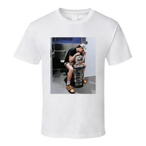 Caitlin Clark Recreates Kobe Bryant Trophy Photo T Shirt